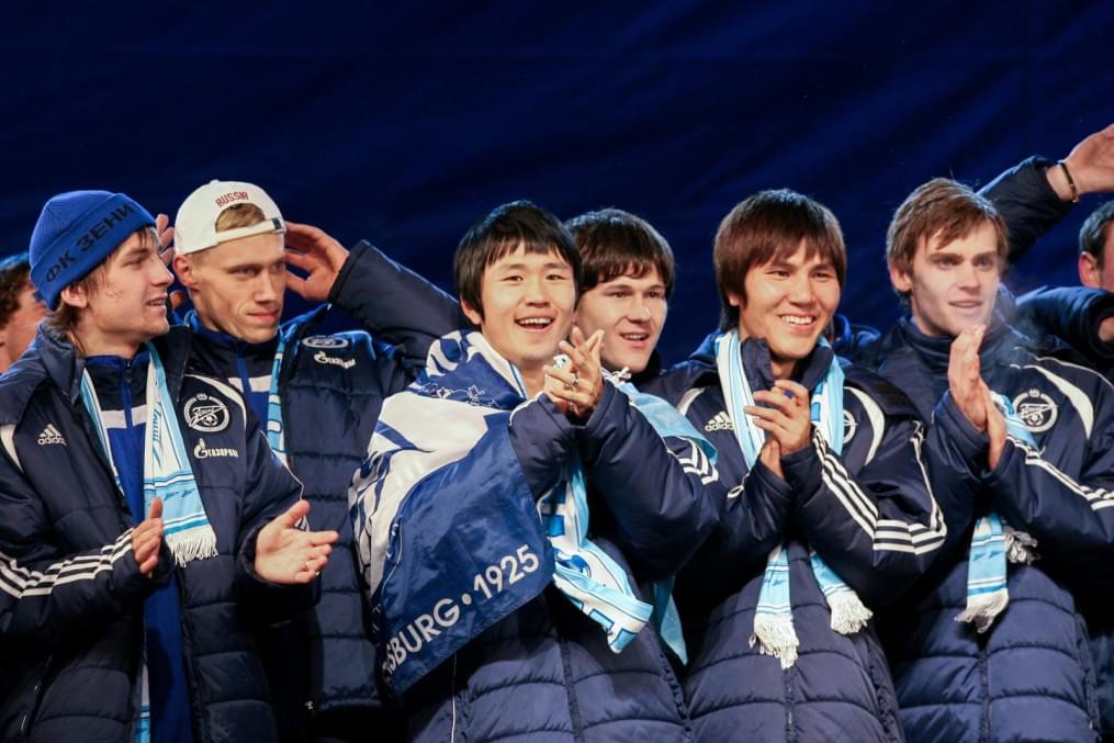 Празднование чемпионства «Зенита» на стадионе «Петровский»