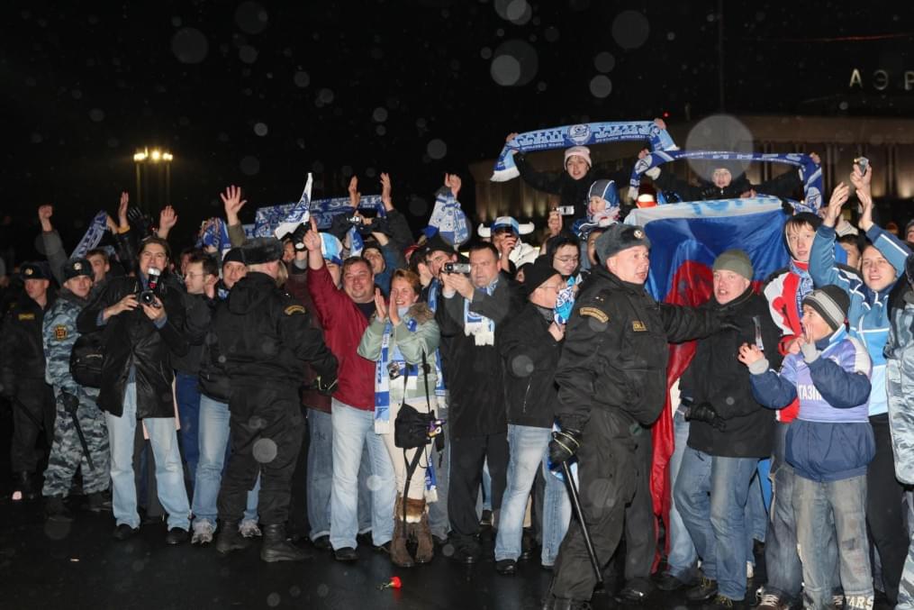 Празднование чемпионства «Зенита» на стадионе «Петровский»