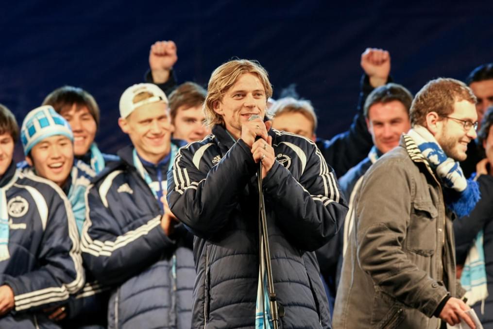 Празднование чемпионства «Зенита» на стадионе «Петровский»