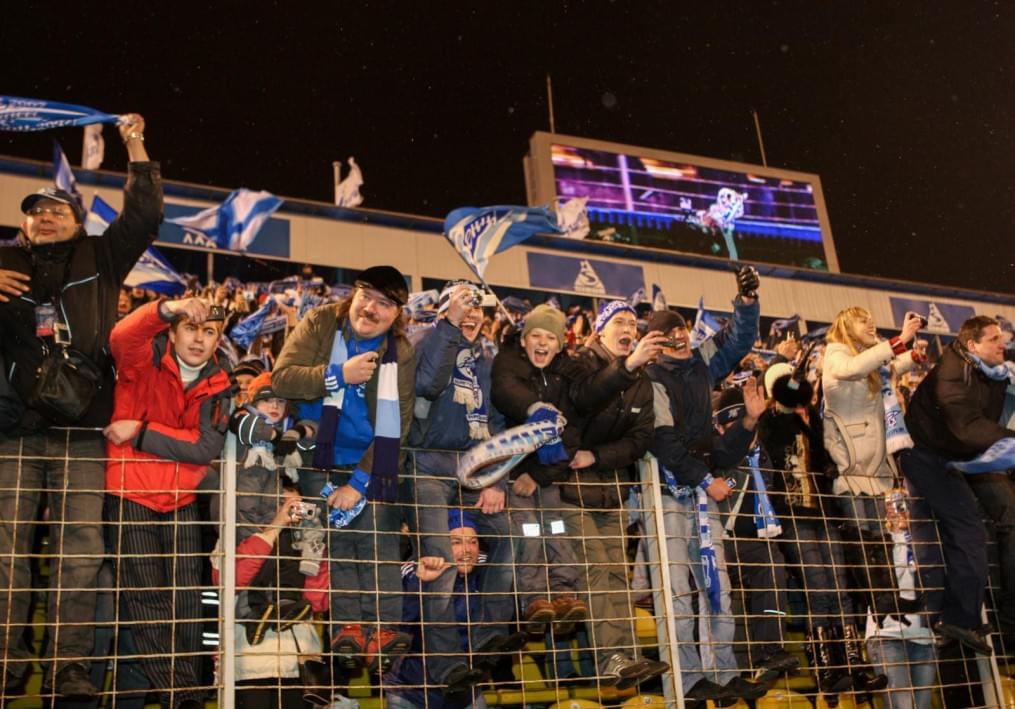 Празднование чемпионства «Зенита» на стадионе «Петровский»