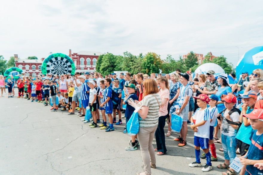 Фоторепортаж о Большом фестивале футбола в Саратове