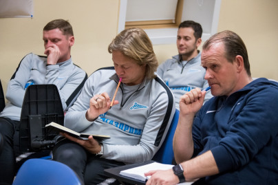 Тренеры основного состава «Зенита» прочитали лекцию в «Газпром»-Академии