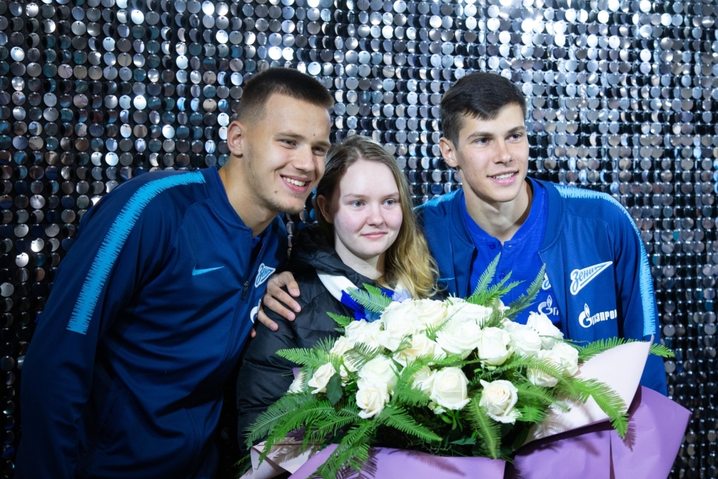 Фан-променад «Женский день»