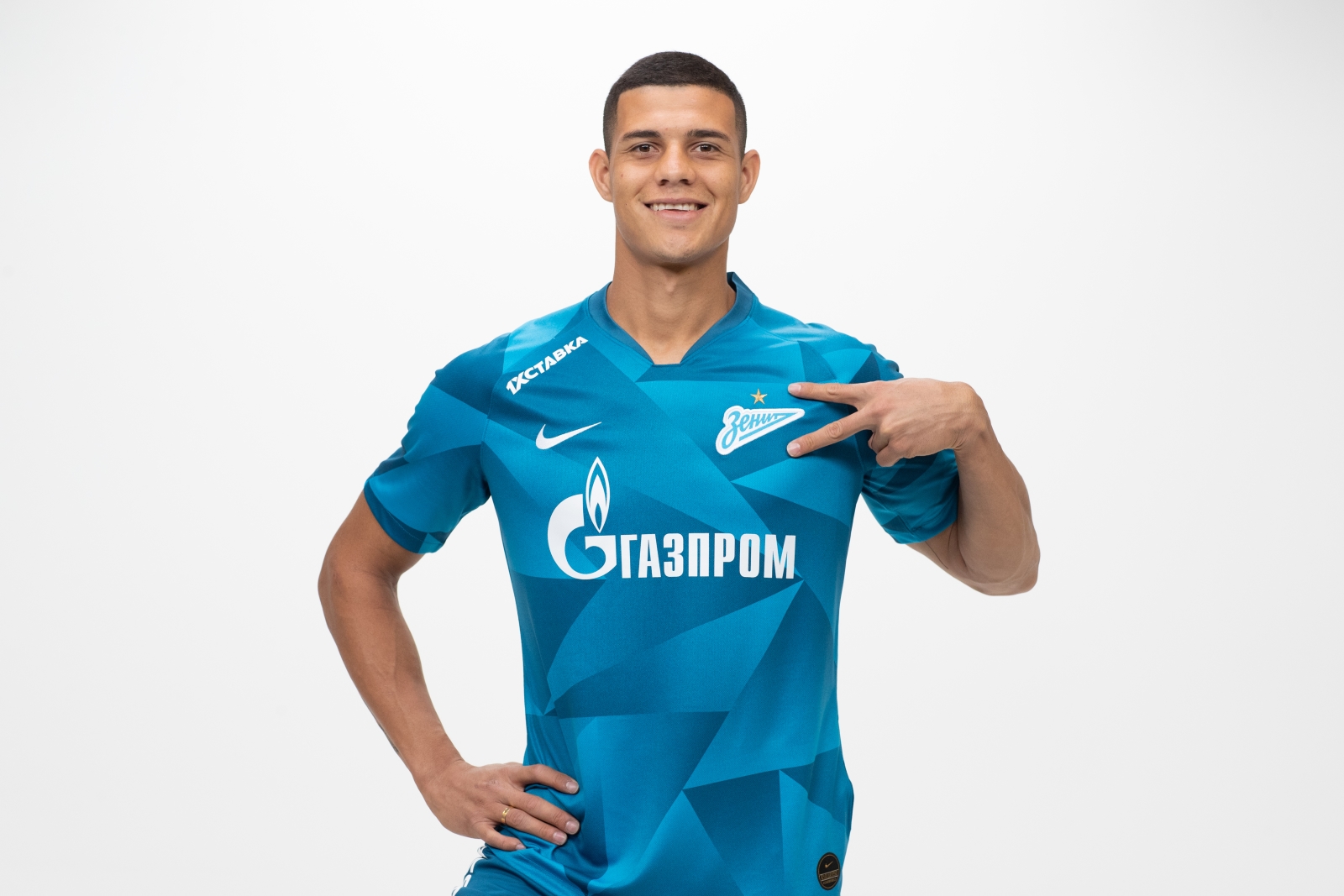 Фотосессия футболистов и тренеров основного состава ФК «Зенит» сезона 2019/20