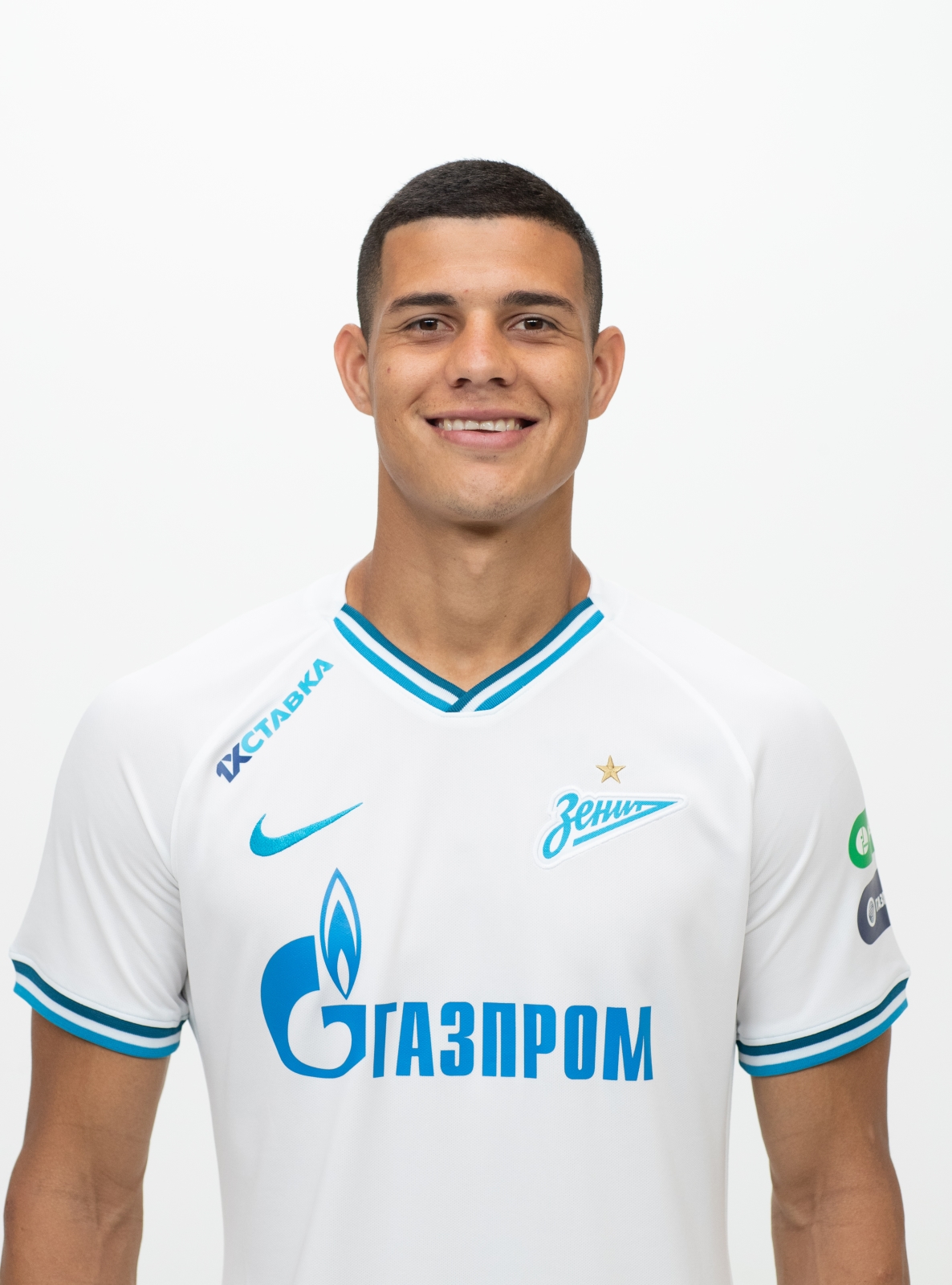 Фотосессия футболистов и тренеров основного состава ФК «Зенит» сезона 2019/20