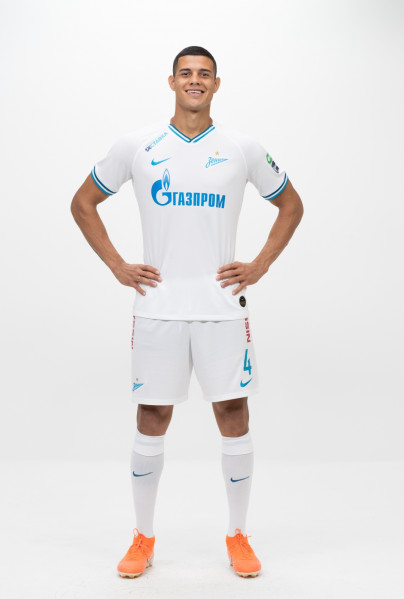 Фотосессия футболистов и тренеров основного состава ФК «Зенит» сезона 2019/20