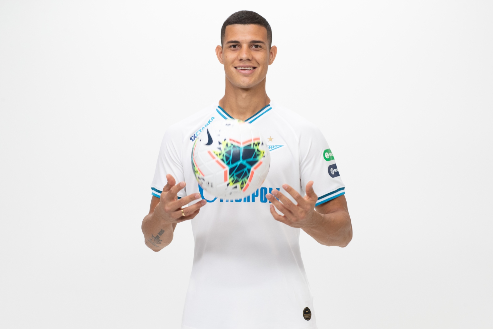 Фотосессия футболистов и тренеров основного состава ФК «Зенит» сезона 2019/20