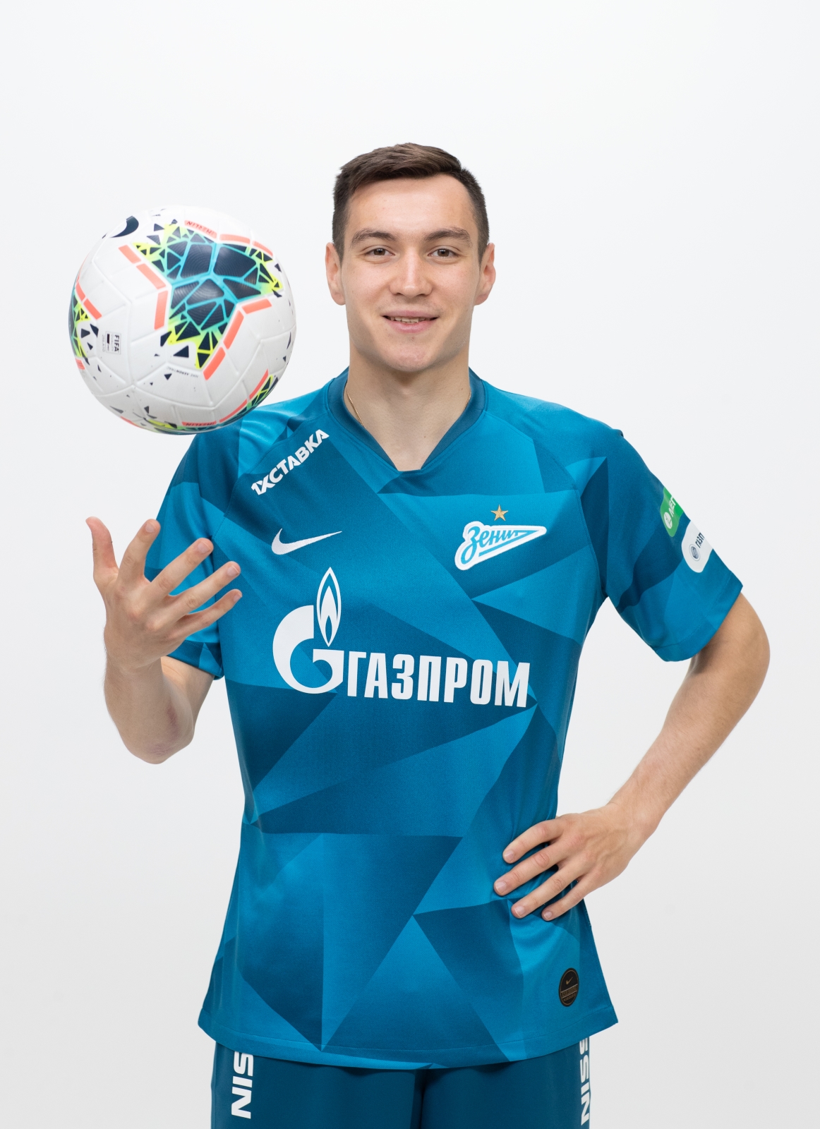 Фотосессия футболистов и тренеров основного состава ФК «Зенит» сезона 2019/20