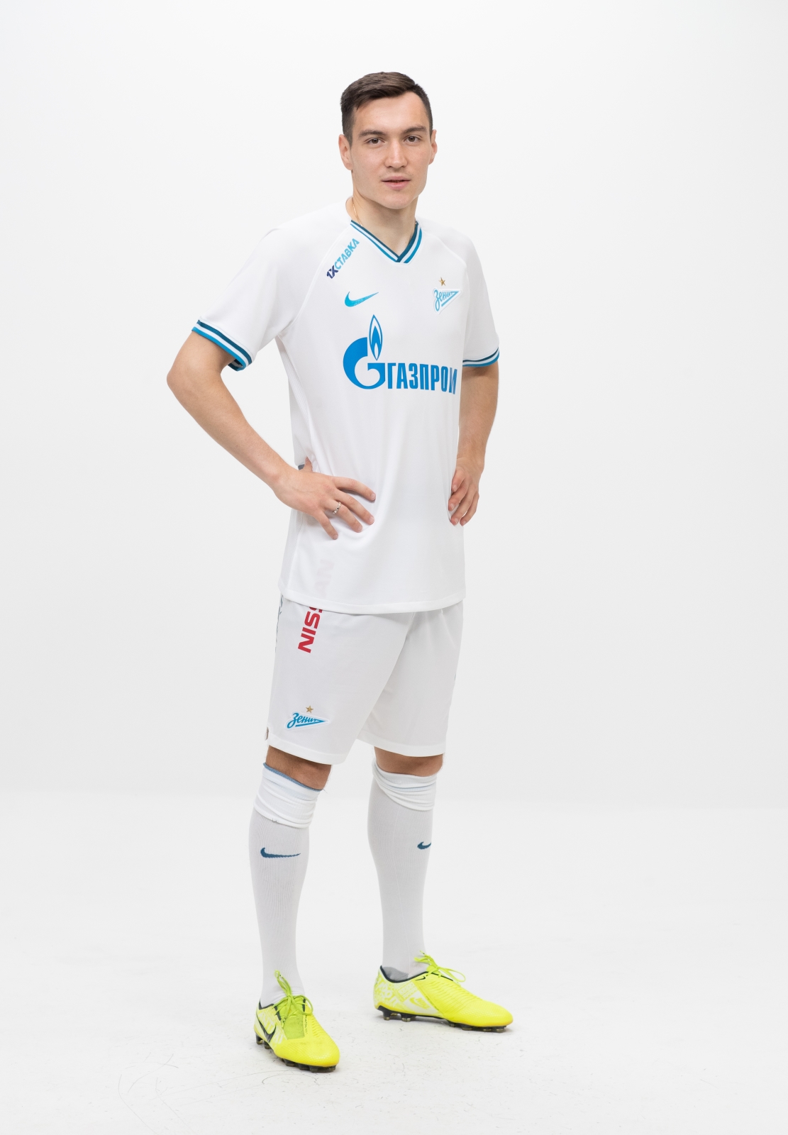 Фотосессия футболистов и тренеров основного состава ФК «Зенит» сезона 2019/20