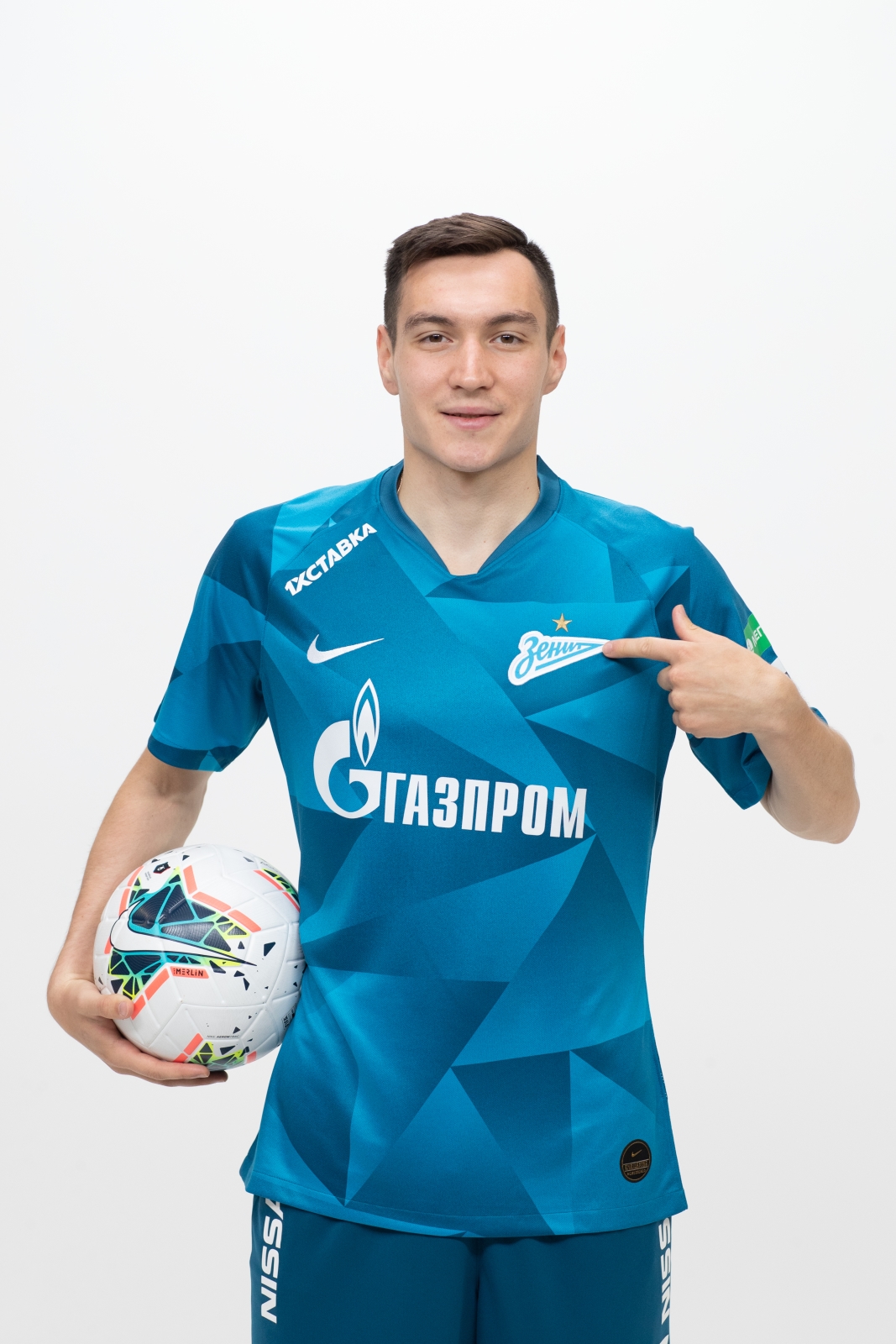 Фотосессия футболистов и тренеров основного состава ФК «Зенит» сезона 2019/20