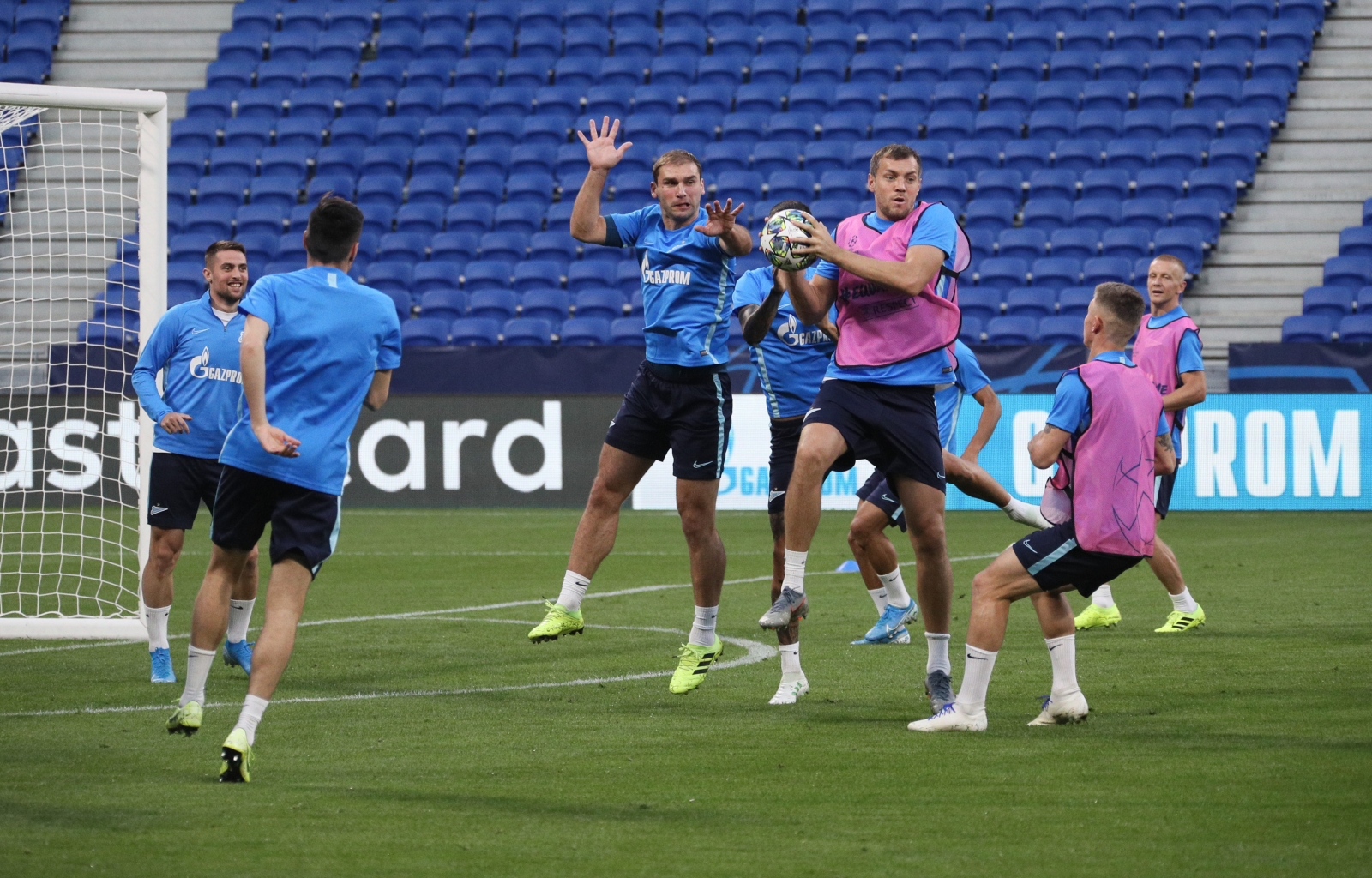 Открытая тренировка «Зенита» перед матчем с «Лионом»