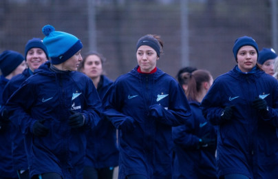 Учебно-тренировочный сбор ЖФК «Зенит»: 13 марта, вечерняя тренировка