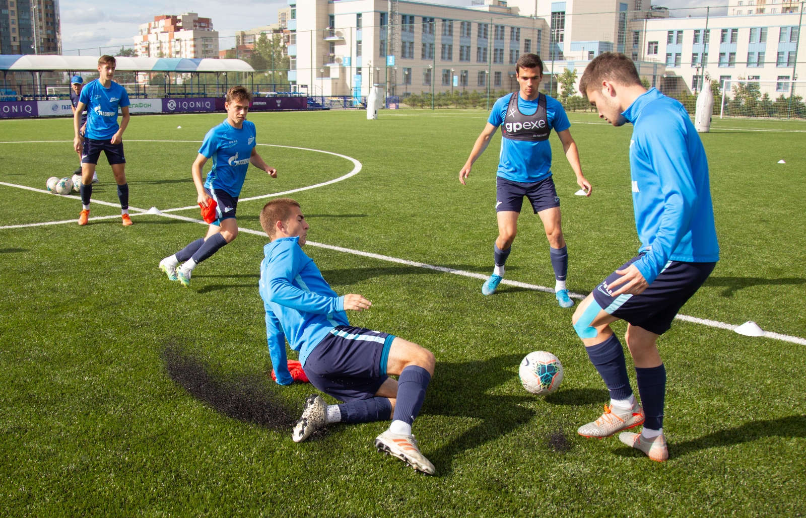Андрей Аршавин принял участие в тренировке команды «Газпром»-Академии U-17