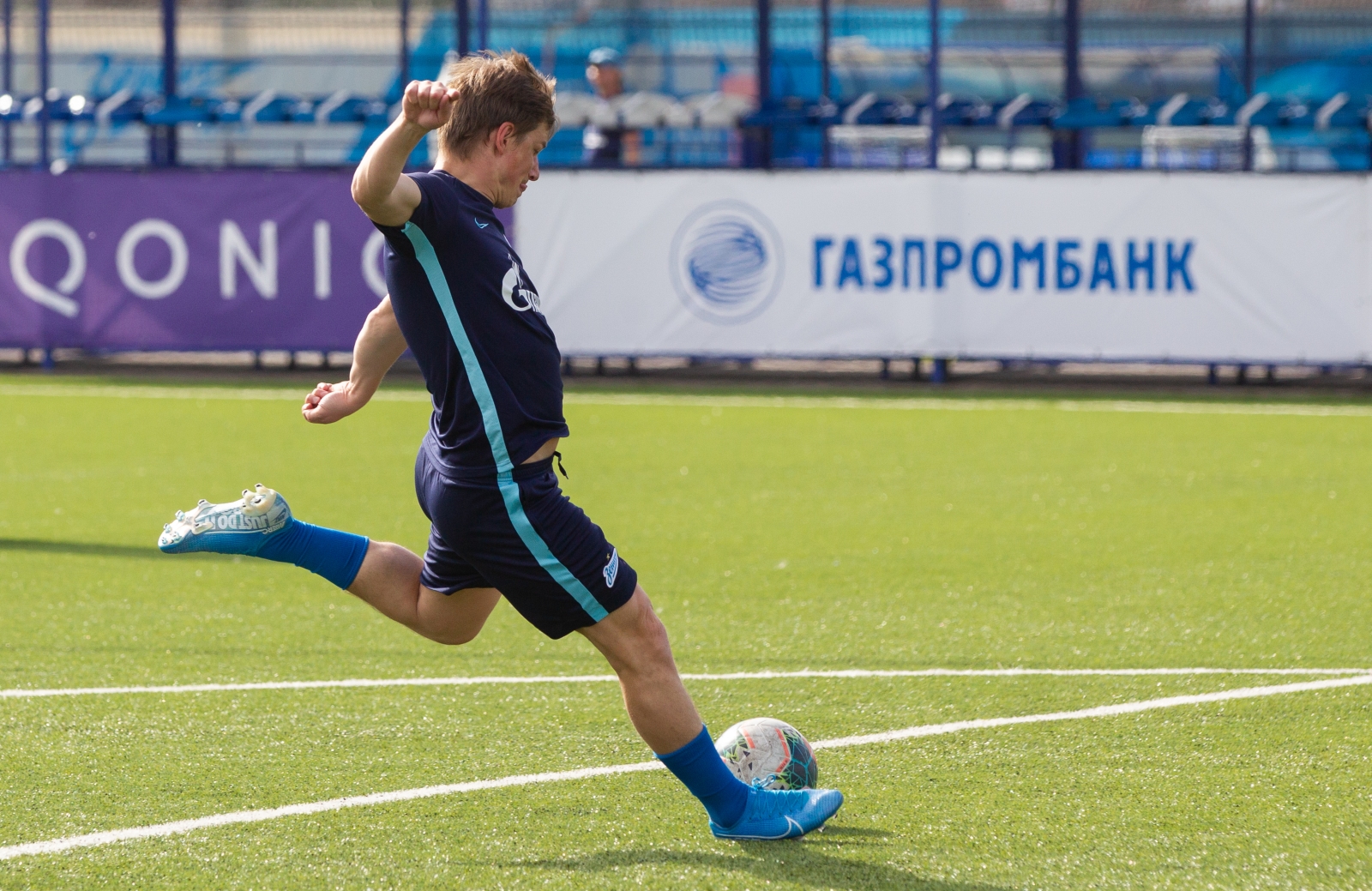 Андрей Аршавин принял участие в тренировке команды «Газпром»-Академии U-17