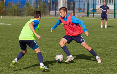 Андрей Аршавин принял участие в тренировке команды «Газпром»-Академии U-17