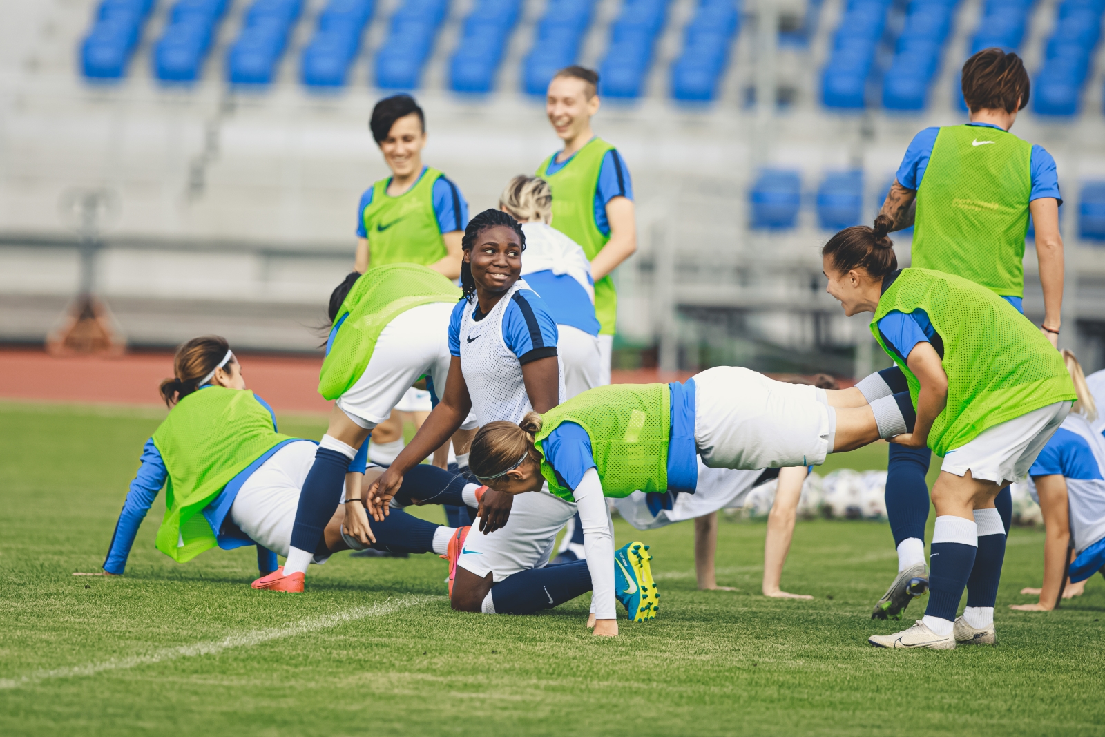 Тренировка женской команды в Красноярске