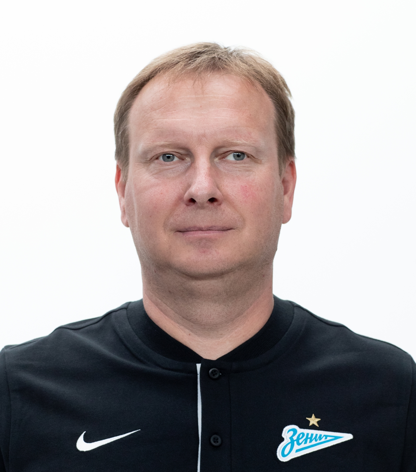 Фотосессия футболистов и тренеров основного состава ФК «Зенит» сезона 2020/21