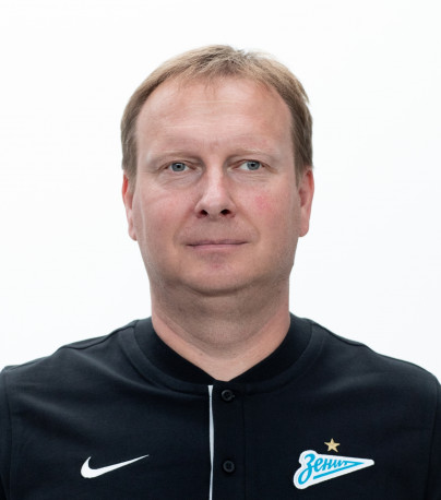 Фотосессия футболистов и тренеров основного состава ФК «Зенит» сезона 2020/21