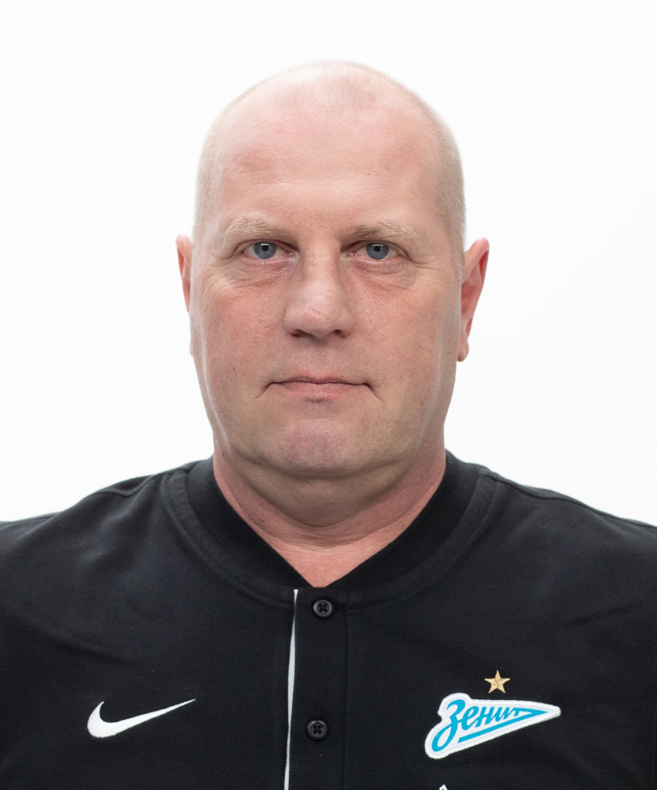 Фотосессия футболистов и тренеров основного состава ФК «Зенит» сезона 2020/21