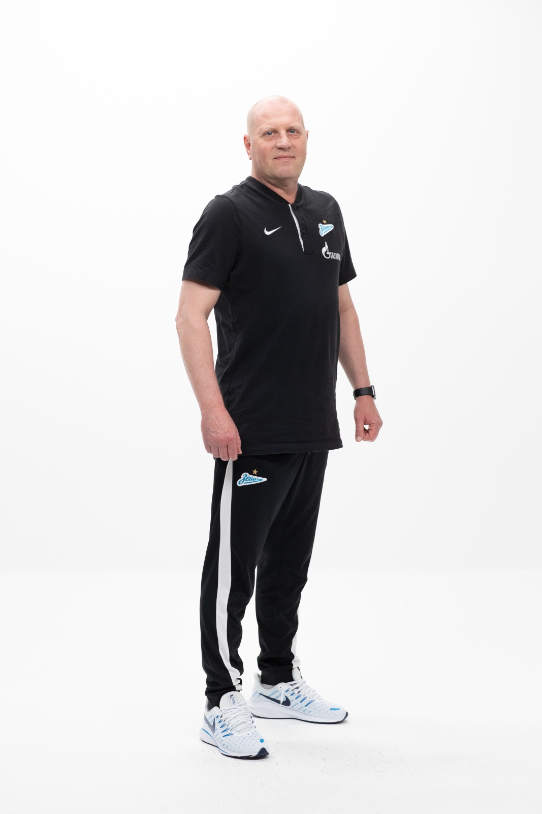 Фотосессия футболистов и тренеров основного состава ФК «Зенит» сезона 2020/21