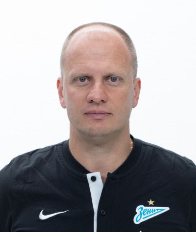 Фотосессия футболистов и тренеров основного состава ФК «Зенит» сезона 2020/21