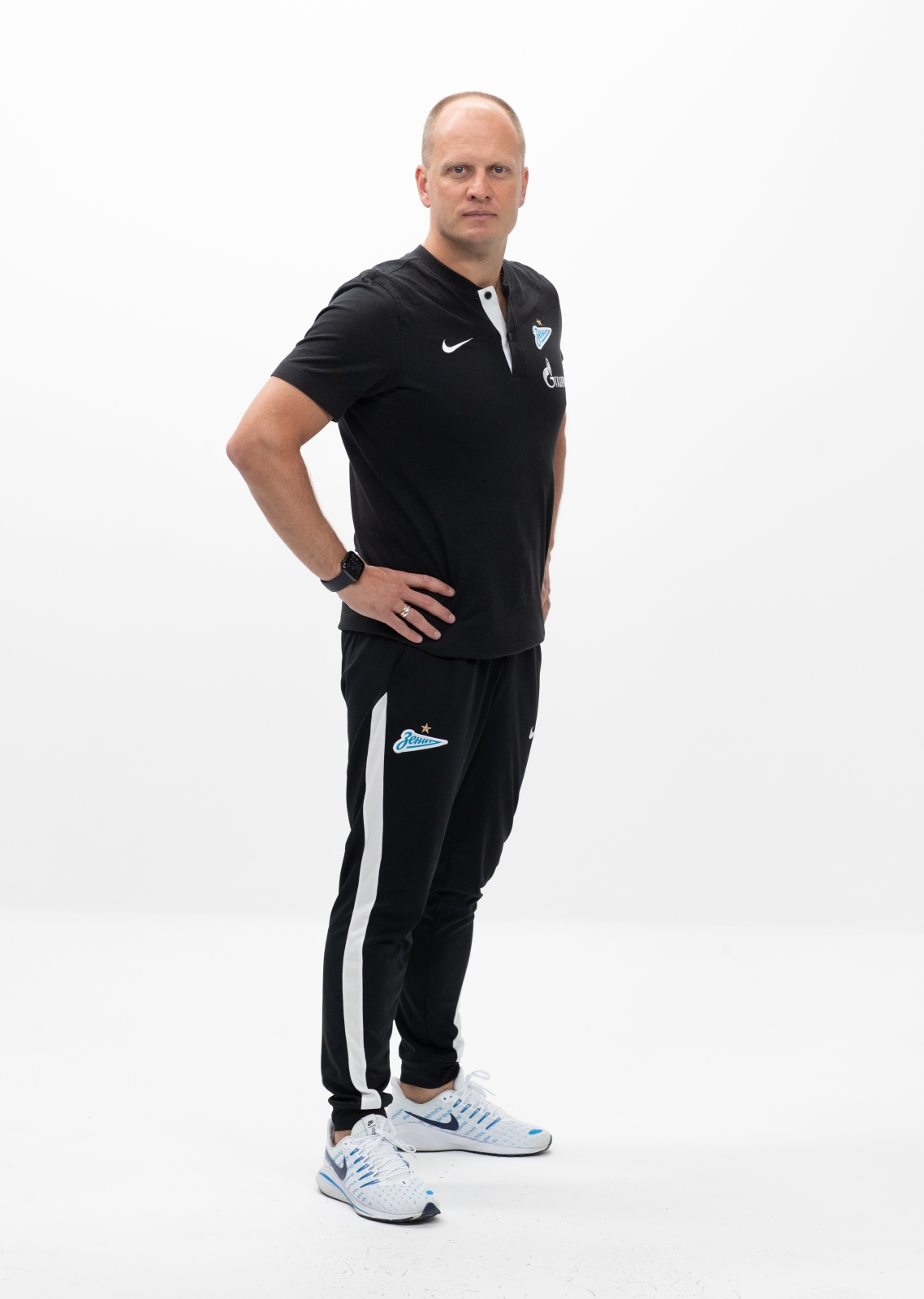 Фотосессия футболистов и тренеров основного состава ФК «Зенит» сезона 2020/21