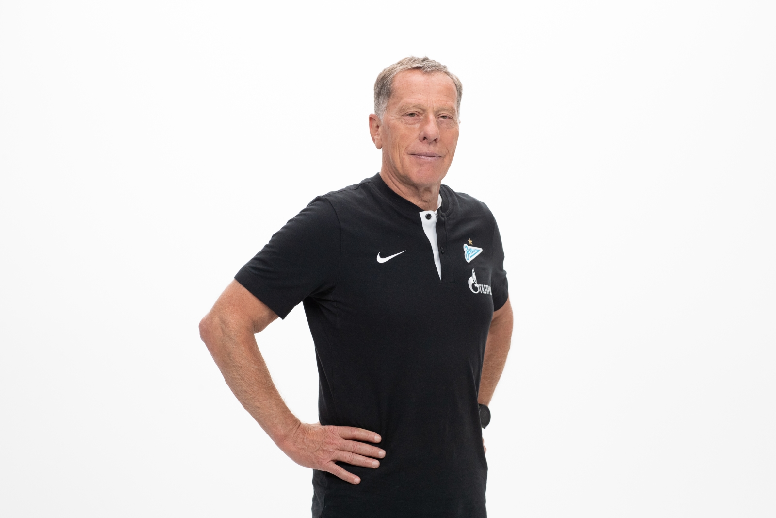 Фотосессия футболистов и тренеров основного состава ФК «Зенит» сезона 2020/21