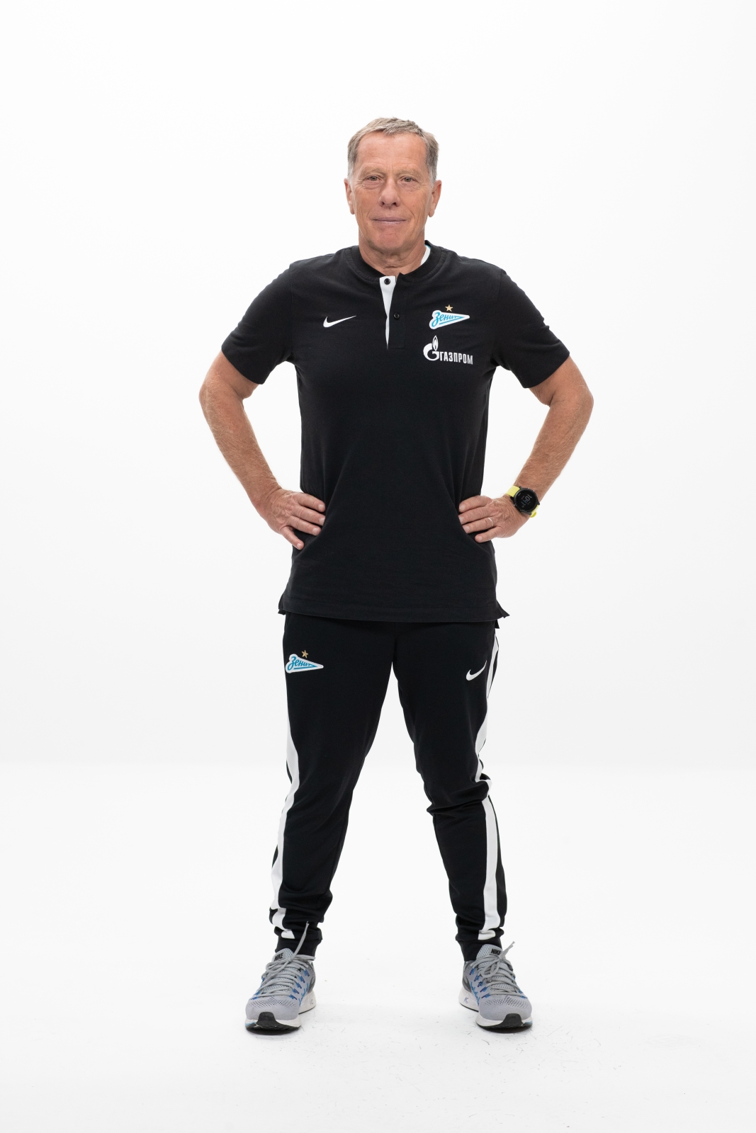 Фотосессия футболистов и тренеров основного состава ФК «Зенит» сезона 2020/21