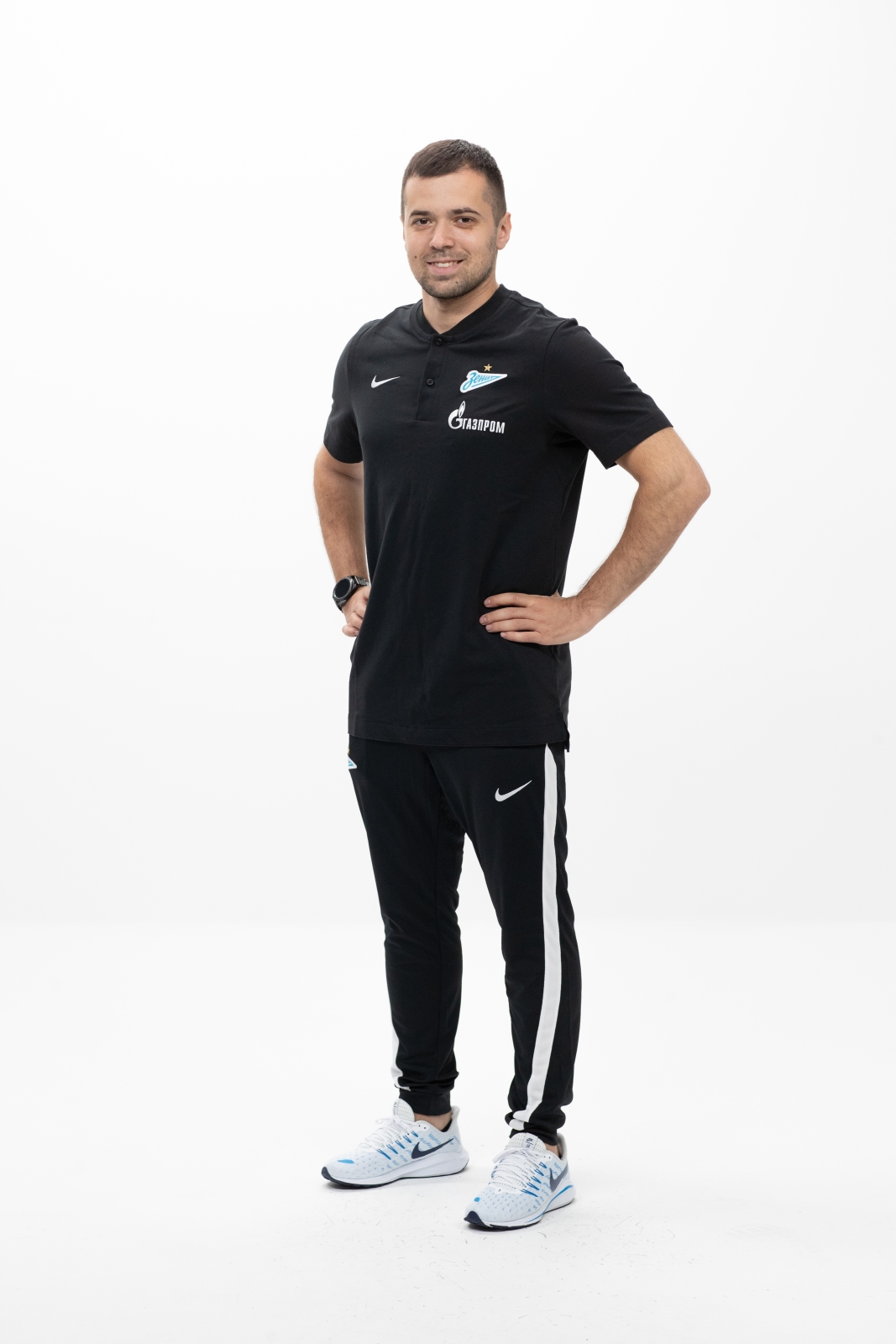 Фотосессия футболистов и тренеров основного состава ФК «Зенит» сезона 2020/21