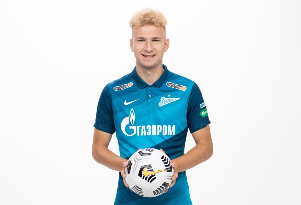 Фотосессия футболистов и тренеров основного состава ФК «Зенит» сезона 2020/21