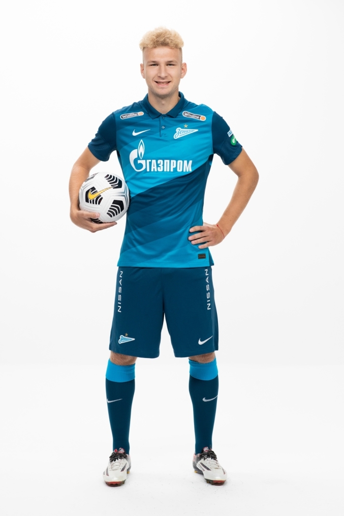 Фотосессия футболистов и тренеров основного состава ФК «Зенит» сезона 2020/21