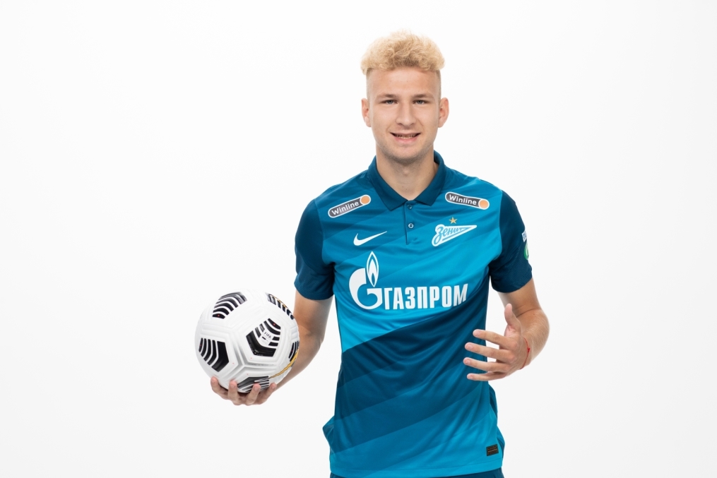 Фотосессия футболистов и тренеров основного состава ФК «Зенит» сезона 2020/21