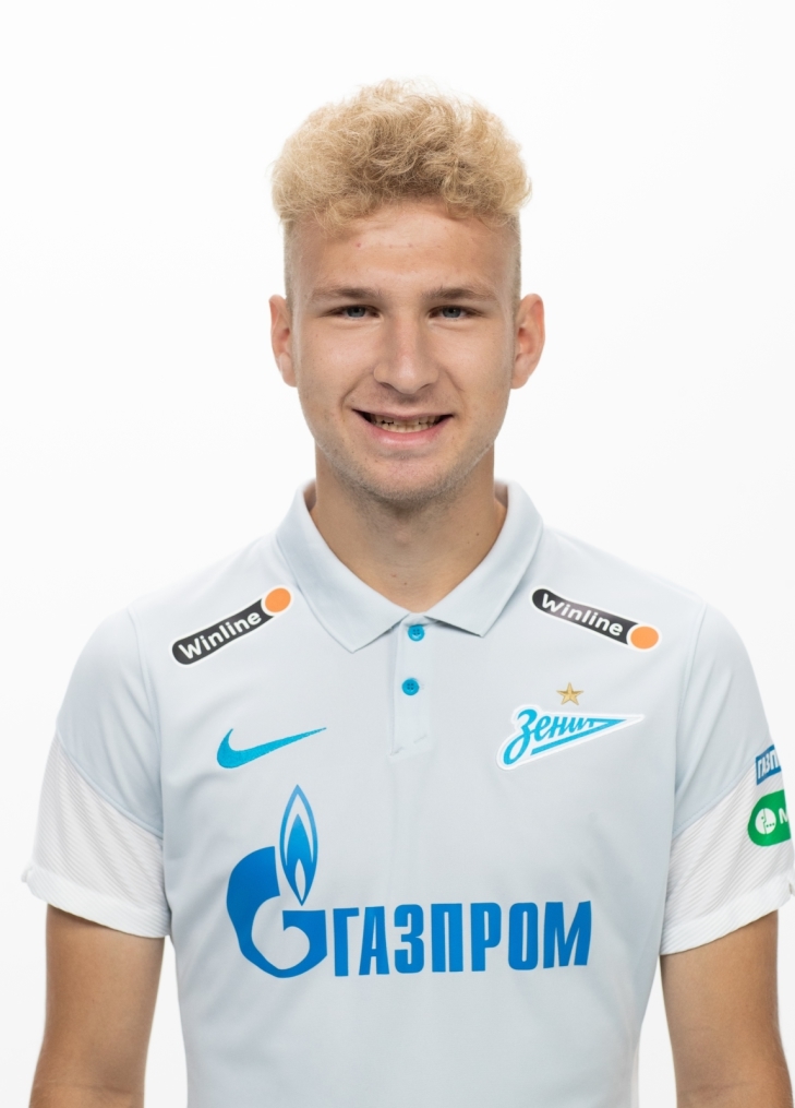 Фотосессия футболистов и тренеров основного состава ФК «Зенит» сезона 2020/21