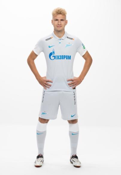 Фотосессия футболистов и тренеров основного состава ФК «Зенит» сезона 2020/21