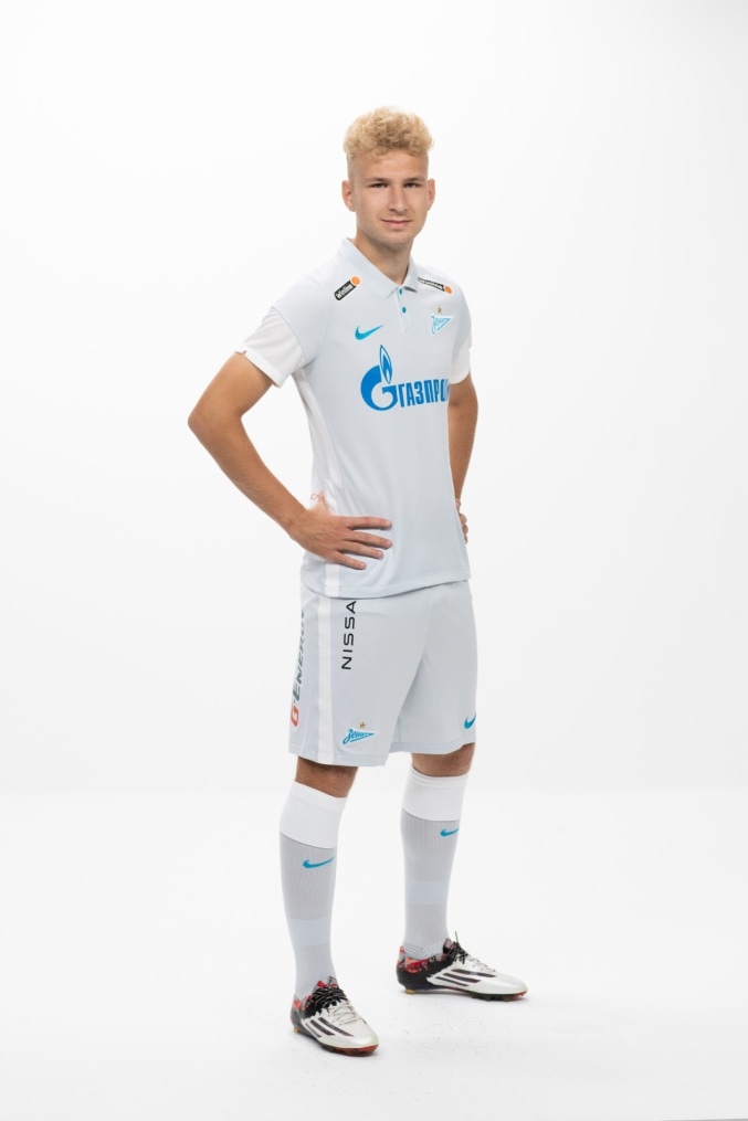 Фотосессия футболистов и тренеров основного состава ФК «Зенит» сезона 2020/21