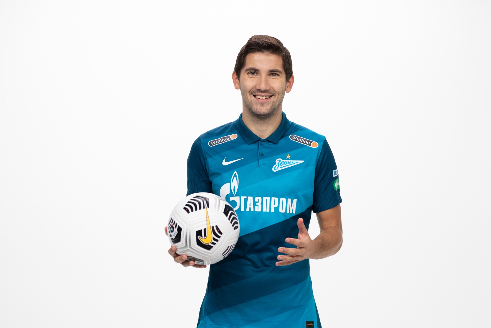 Фотосессия футболистов и тренеров основного состава ФК «Зенит» сезона 2020/21