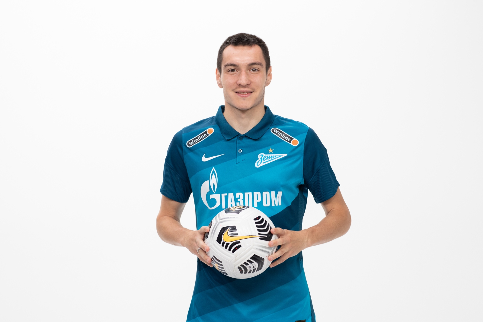 Фотосессия футболистов и тренеров основного состава ФК «Зенит» сезона 2020/21