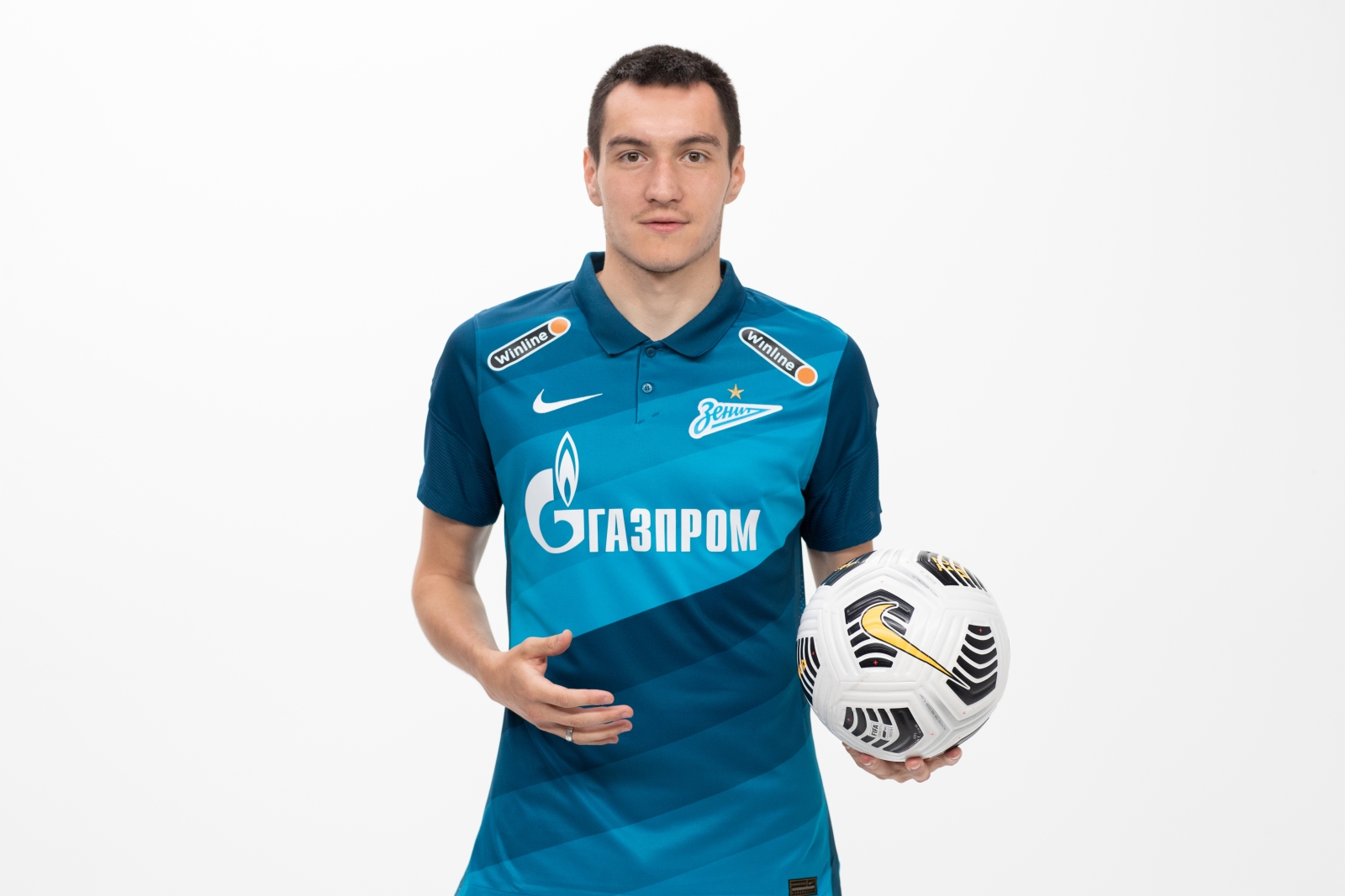 Фотосессия футболистов и тренеров основного состава ФК «Зенит» сезона 2020/21