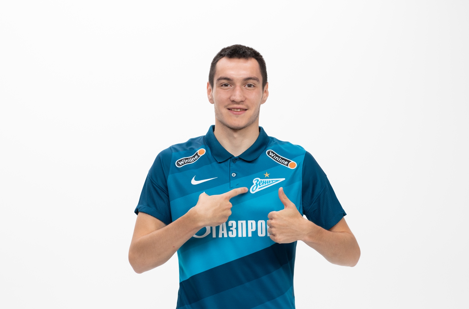 Фотосессия футболистов и тренеров основного состава ФК «Зенит» сезона 2020/21