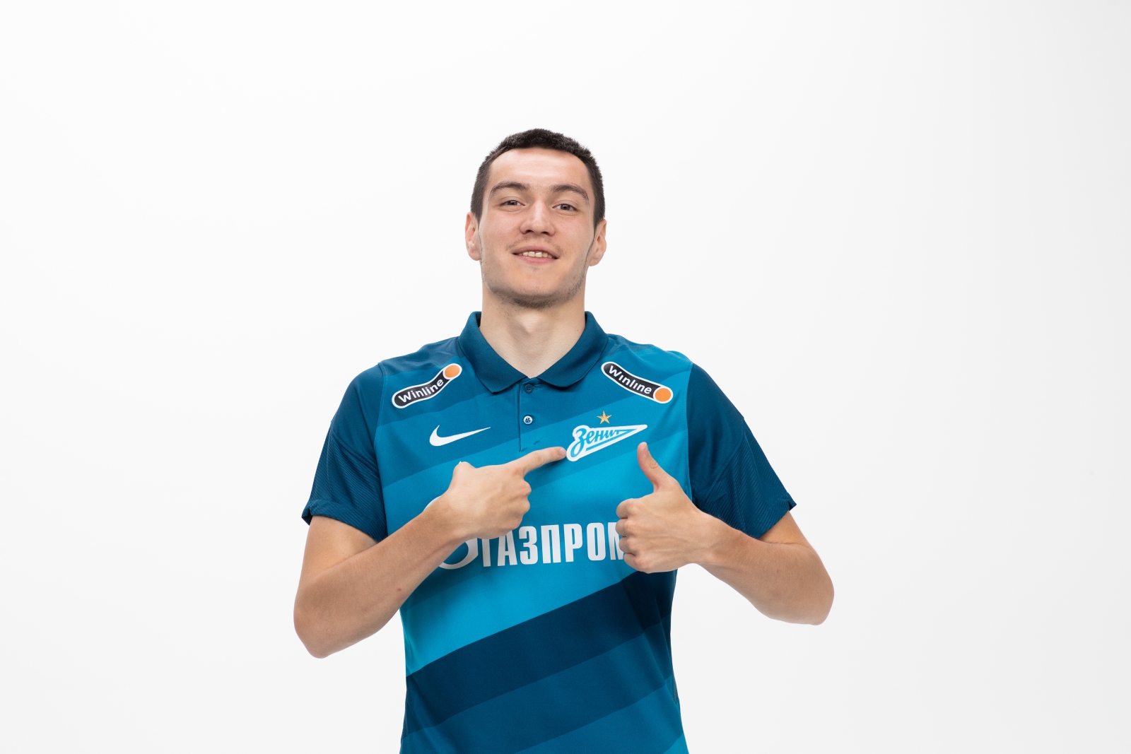 Фотосессия футболистов и тренеров основного состава ФК «Зенит» сезона 2020/21