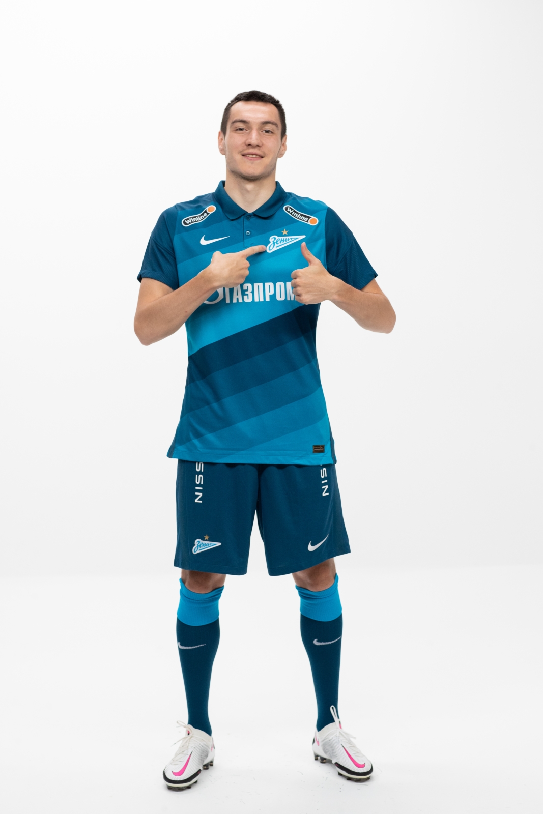 Фотосессия футболистов и тренеров основного состава ФК «Зенит» сезона 2020/21