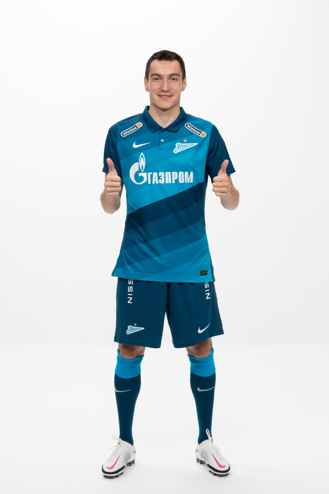 Фотосессия футболистов и тренеров основного состава ФК «Зенит» сезона 2020/21