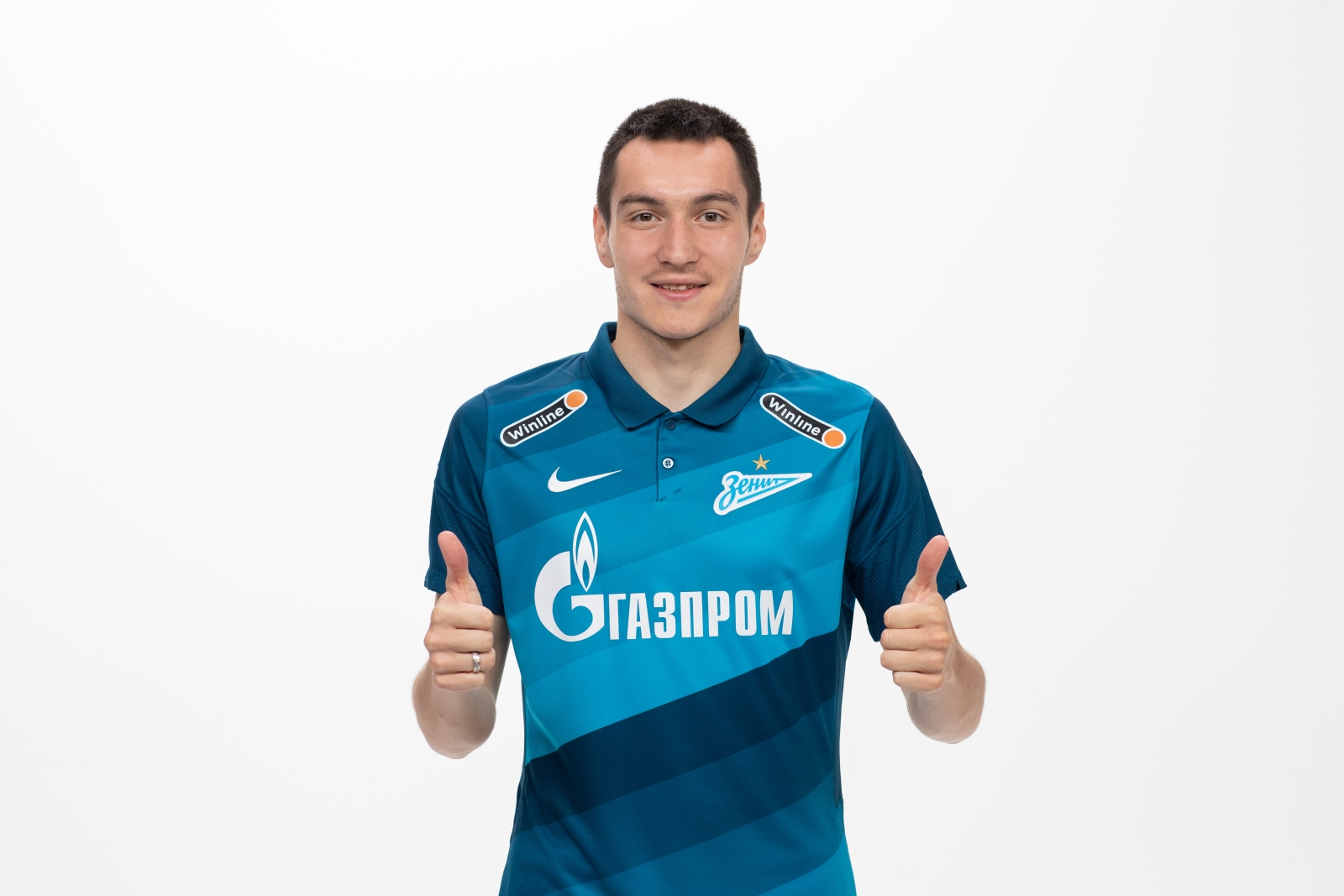 Фотосессия футболистов и тренеров основного состава ФК «Зенит» сезона 2020/21