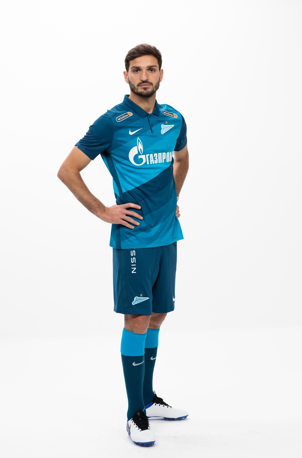 Фотосессия футболистов и тренеров основного состава ФК «Зенит» сезона 2020/21