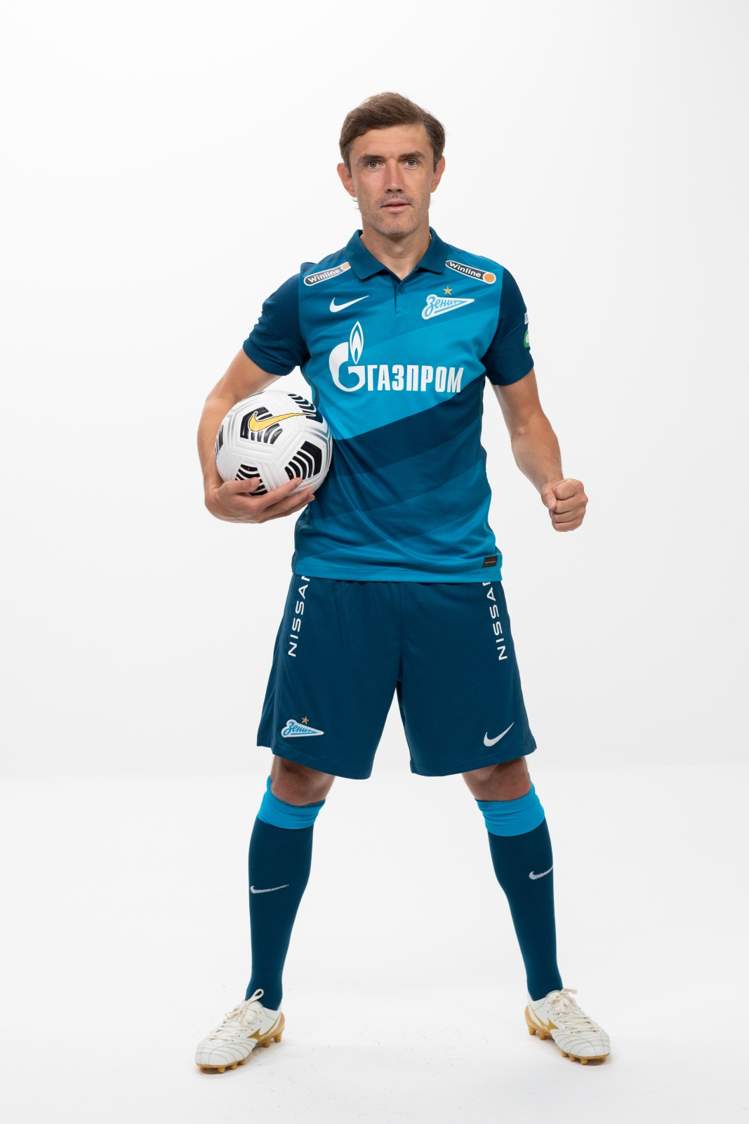 Фотосессия футболистов и тренеров основного состава ФК «Зенит» сезона 2020/21