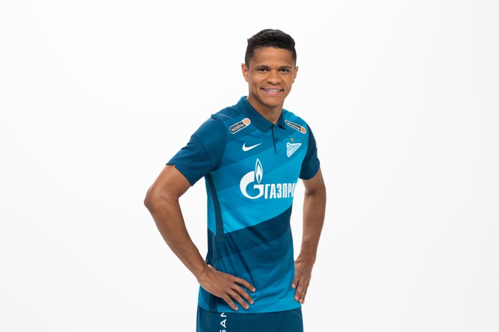 Фотосессия футболистов и тренеров основного состава ФК «Зенит» сезона 2020/21