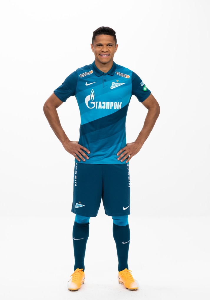 Фотосессия футболистов и тренеров основного состава ФК «Зенит» сезона 2020/21