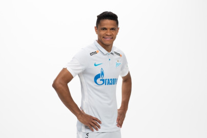 Фотосессия футболистов и тренеров основного состава ФК «Зенит» сезона 2020/21