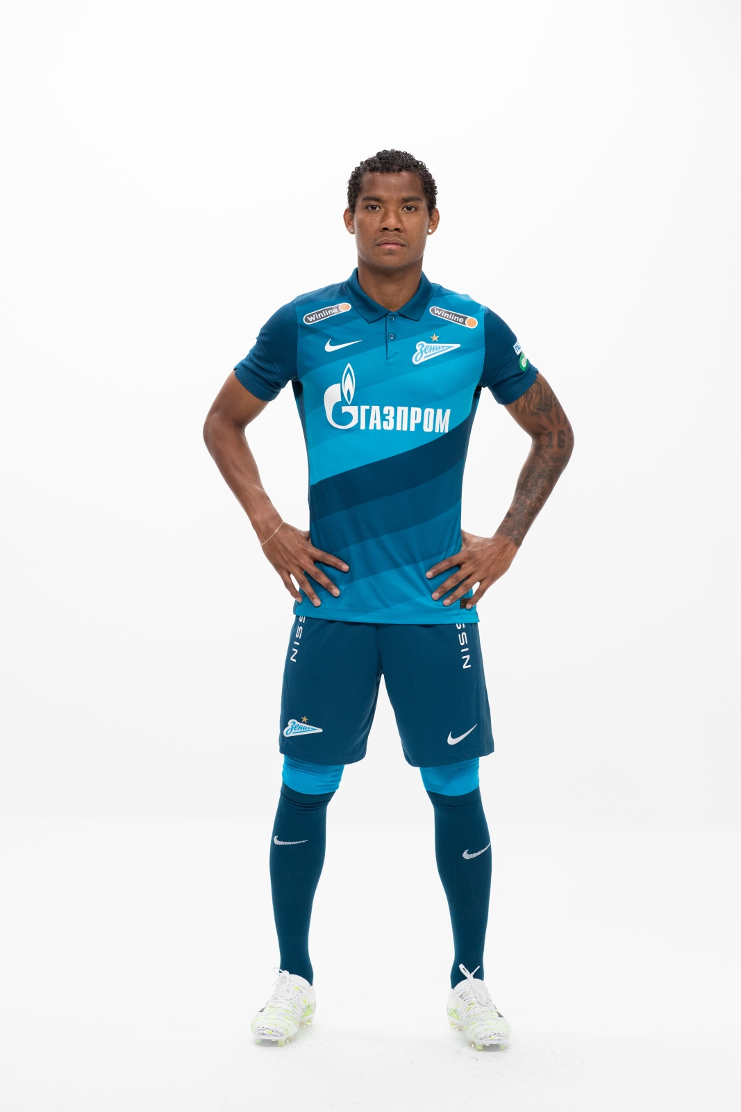 Фотосессия футболистов и тренеров основного состава ФК «Зенит» сезона 2020/21