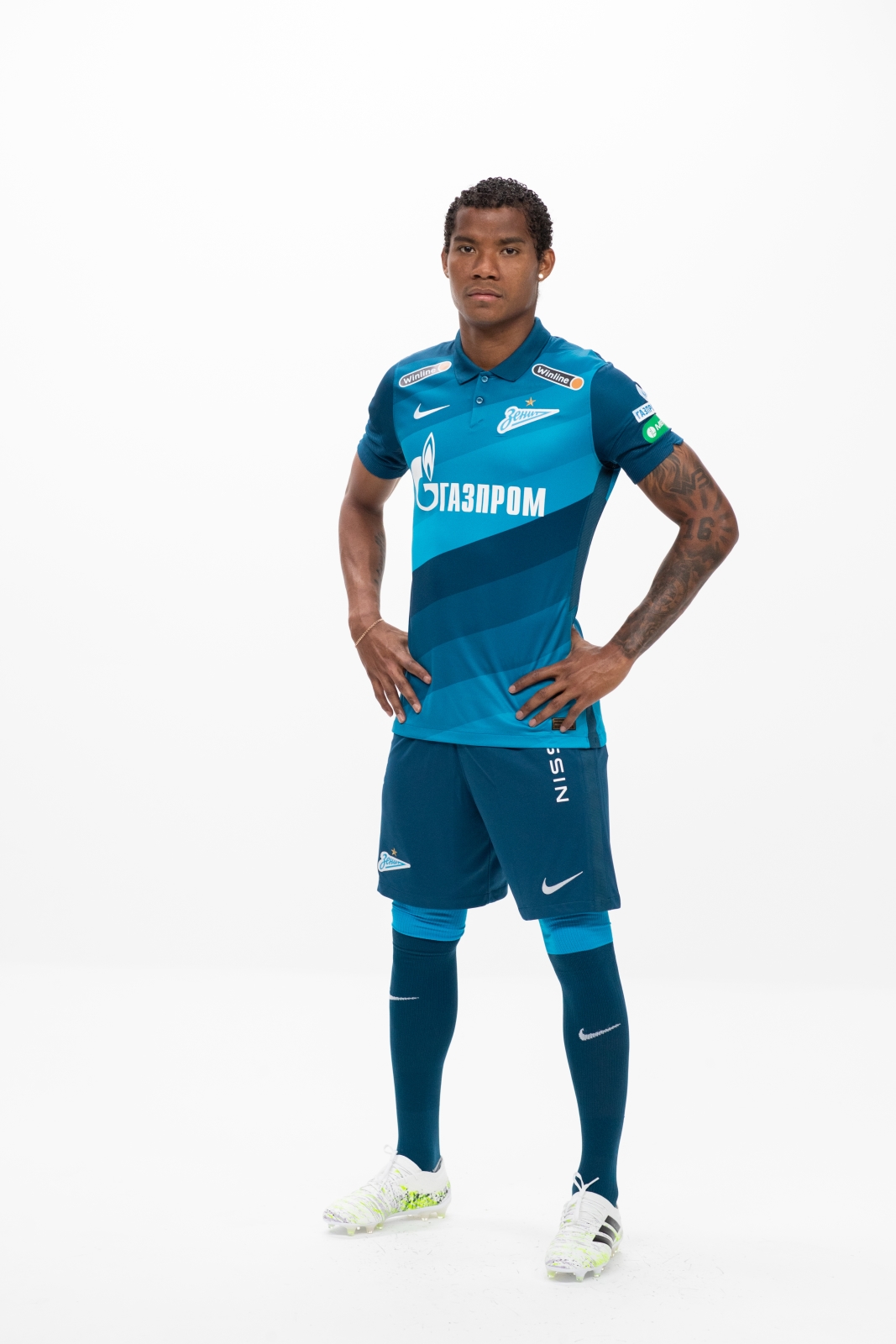 Фотосессия футболистов и тренеров основного состава ФК «Зенит» сезона 2020/21